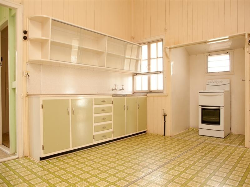 6 Fisher Street, Kingaroy QLD 4610