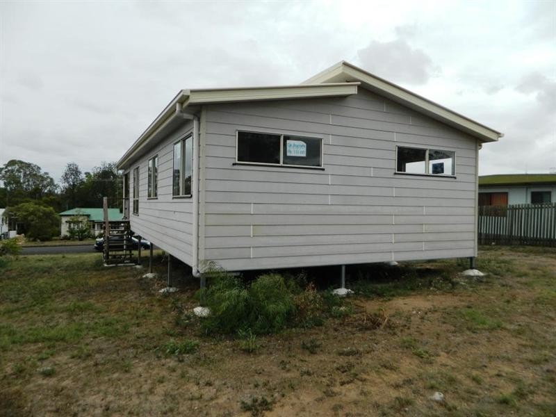 96 Pring Street, Wondai QLD 4606