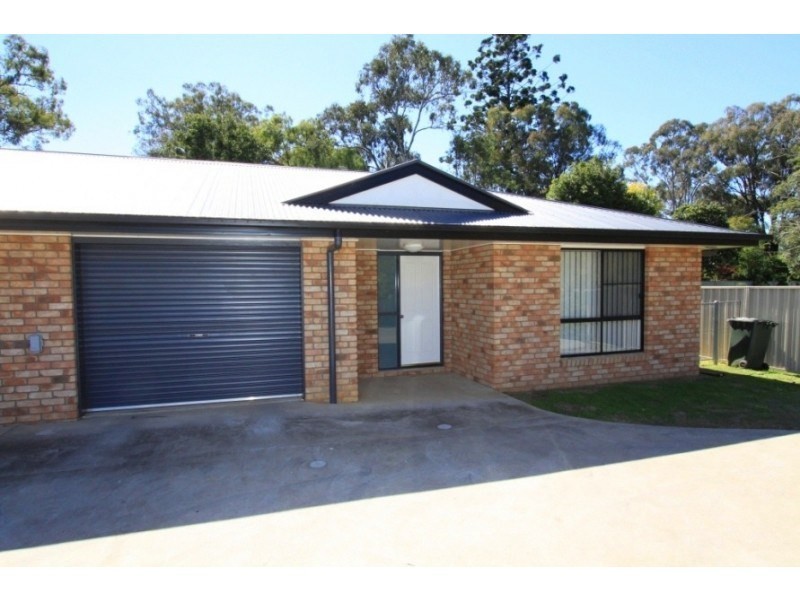 4/100 ALFORD Street, Kingaroy QLD 4610