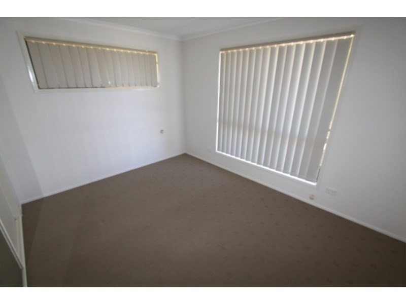 4/100 ALFORD Street, Kingaroy QLD 4610