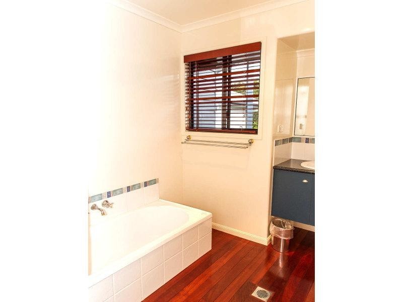 LOT5 CROWNTHORPE Road, Tablelands QLD 4605