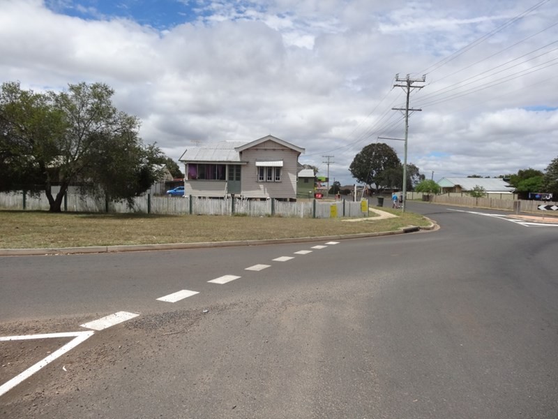 17 RIVER Road, Kingaroy QLD 4610