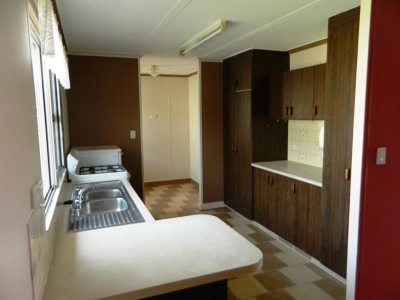 13 Booth Street, Kingaroy QLD 4610