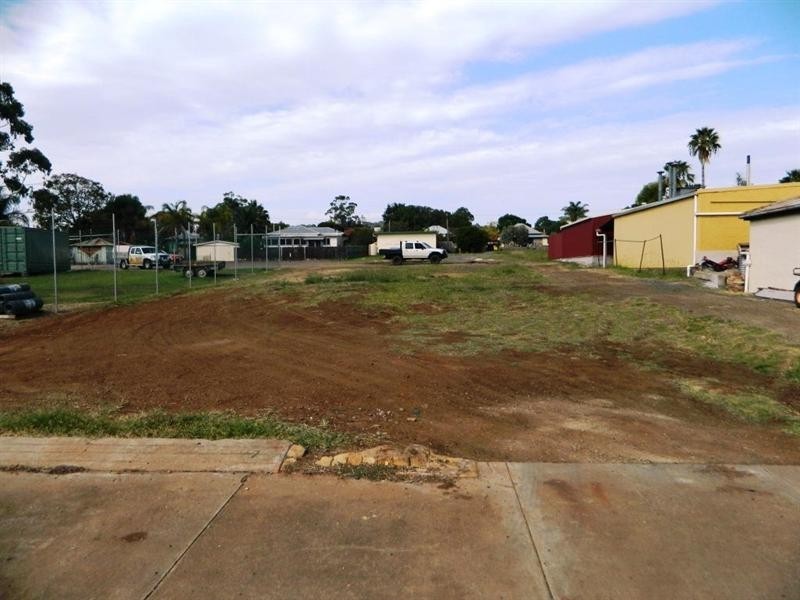 36 king Street, Kingaroy QLD 4610