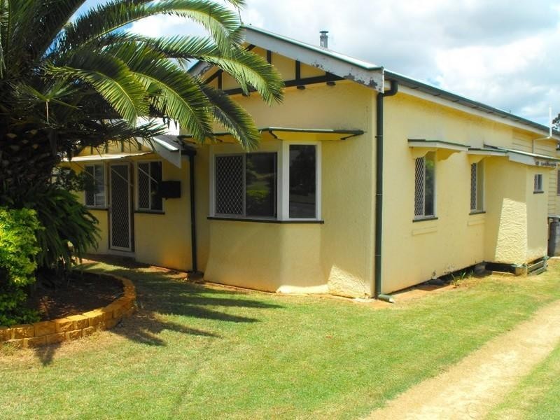 29 CARINYA, Kingaroy QLD 4610