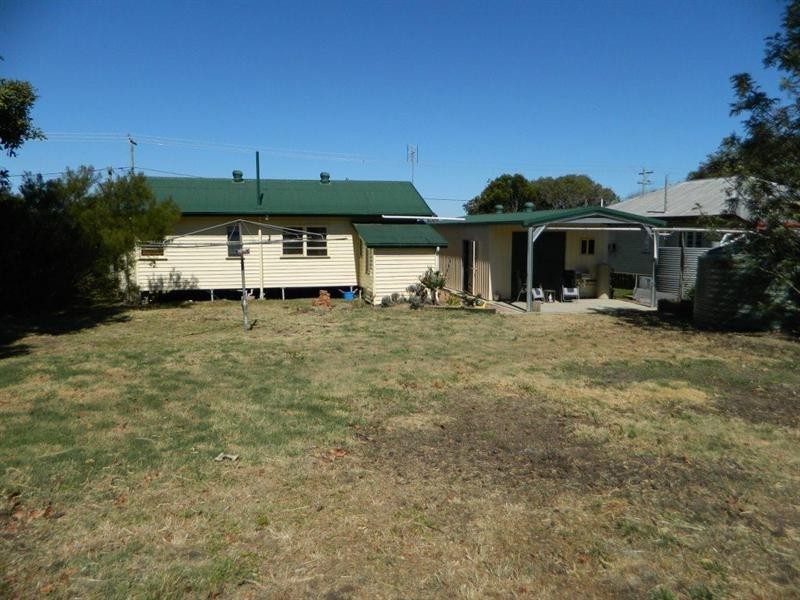 34 Albert Street, Kingaroy QLD 4610
