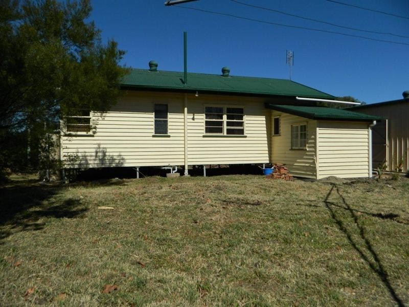 34 Albert Street, Kingaroy QLD 4610
