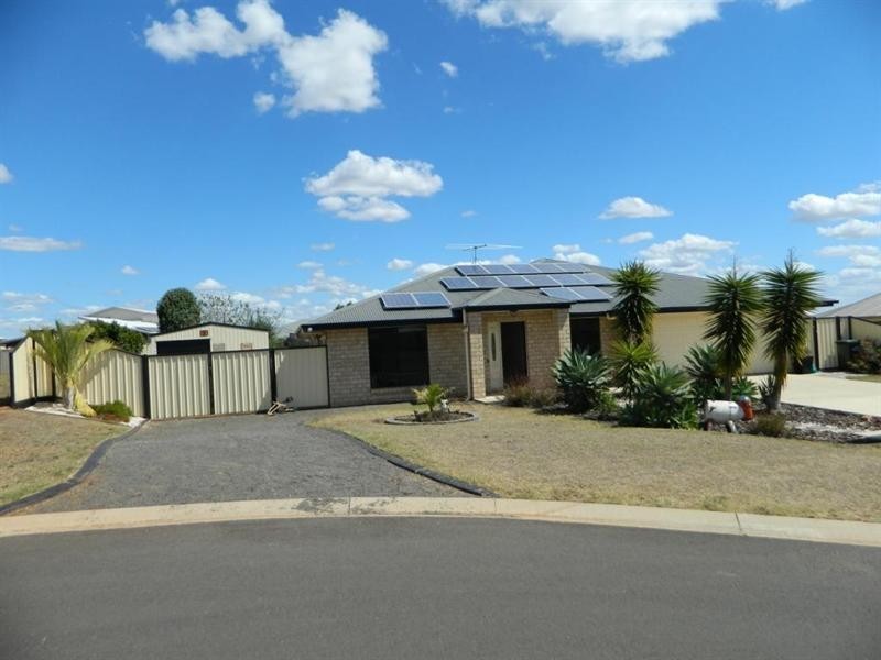 12 Daisy Court, Kingaroy QLD 4610