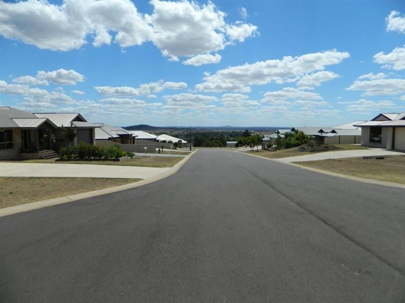 12 Daisy Court, Kingaroy QLD 4610