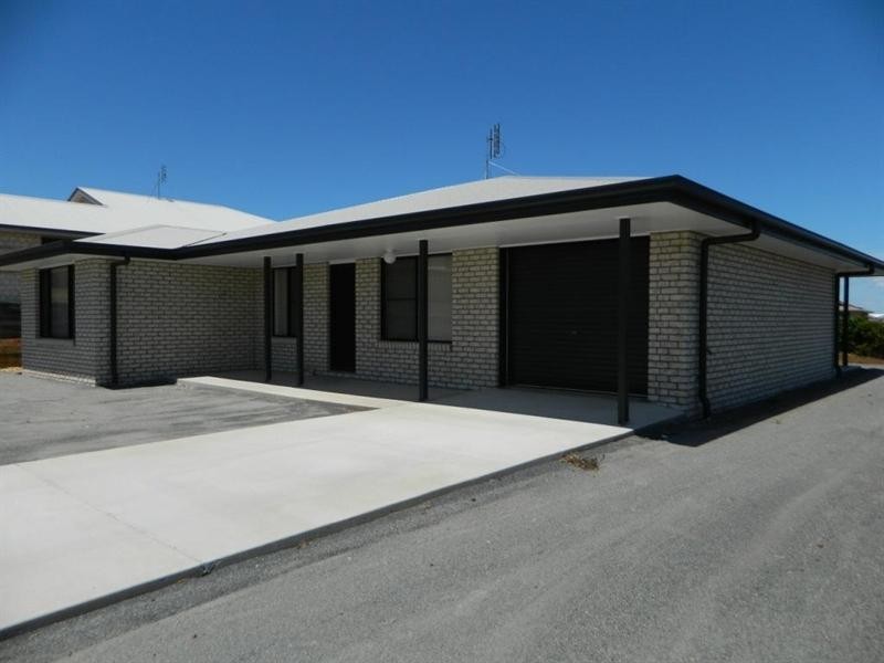 30 Bernard Crescent, Kingaroy QLD 4610