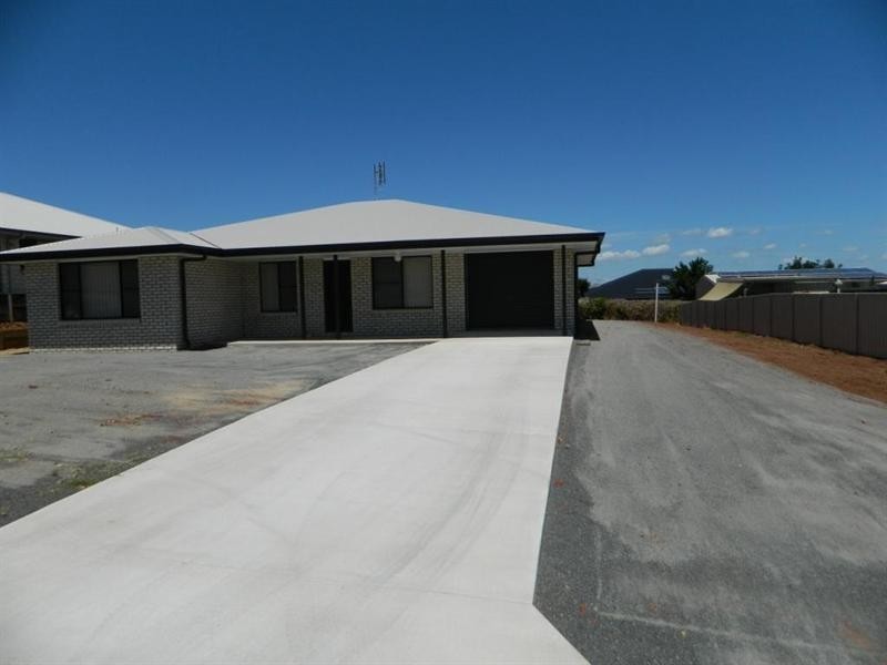 30 Bernard Crescent, Kingaroy QLD 4610