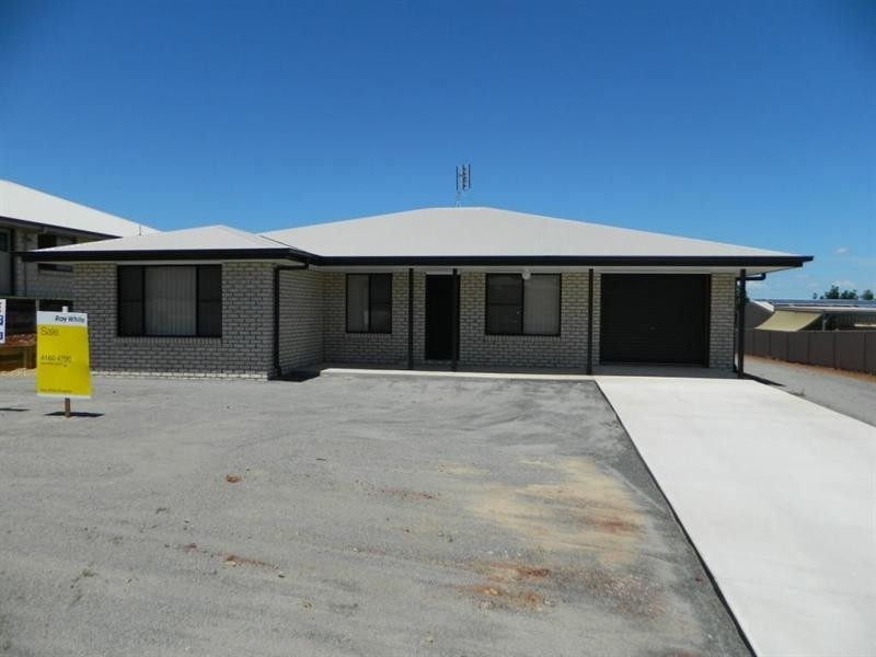 30 Bernard Crescent, Kingaroy QLD 4610