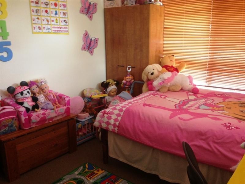 12 Normanby Street, Nanango QLD 4615