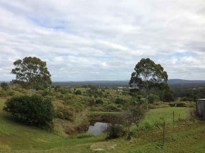 42 Hicken Way, Nanango QLD 4615