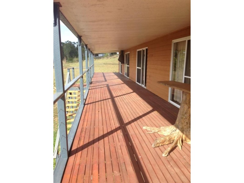42 Hicken Way, Nanango QLD 4615