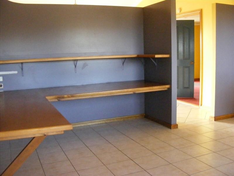 42 Hicken Way, Nanango QLD 4615