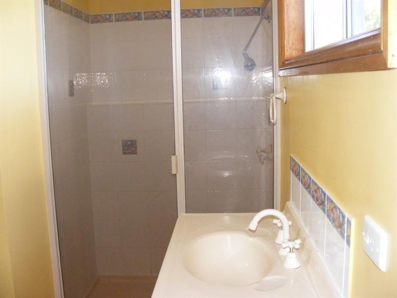 42 Hicken Way, Nanango QLD 4615