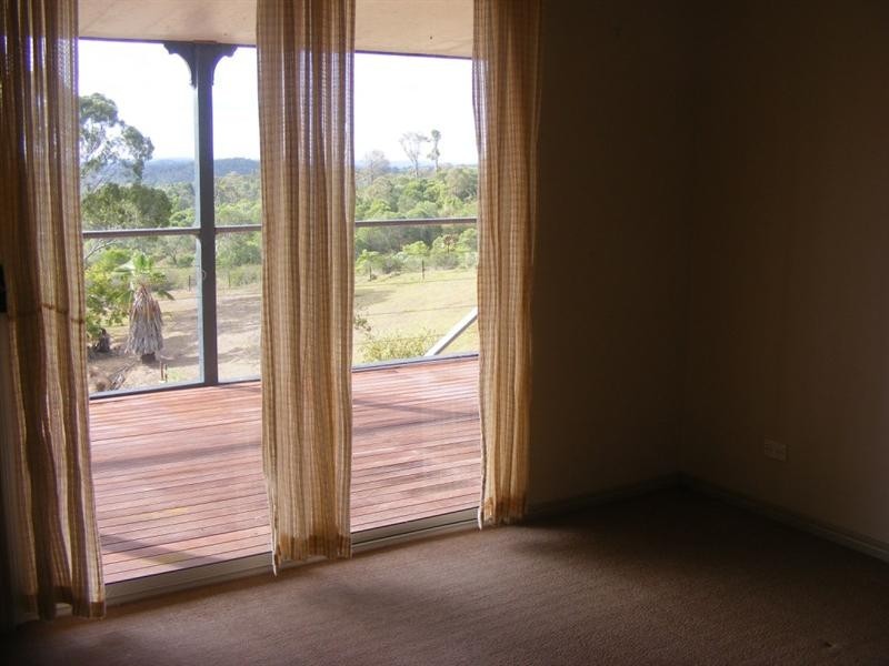 42 Hicken Way, Nanango QLD 4615