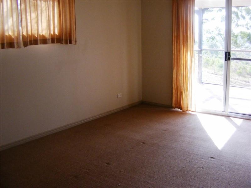 42 Hicken Way, Nanango QLD 4615