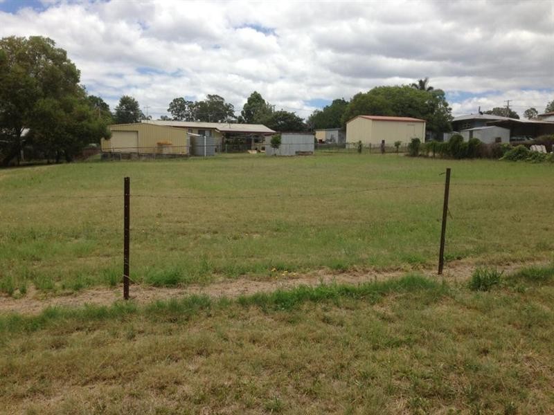 3 Parsons Street, Nanango QLD 4615