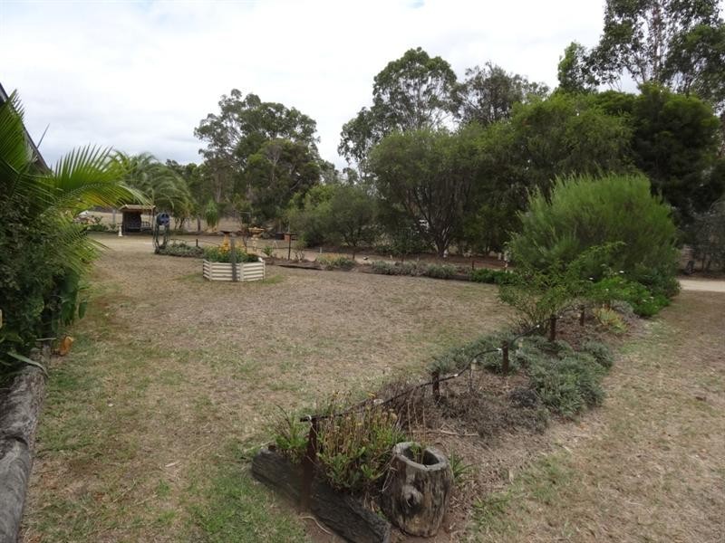 2064 MERMERAMBI-BARKERS, Nanango QLD 4615
