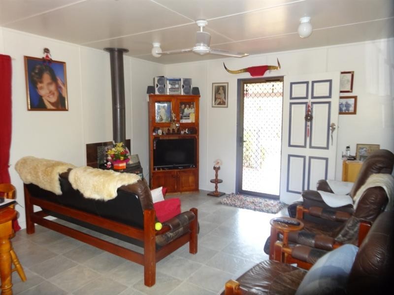 2064 MERMERAMBI-BARKERS, Nanango QLD 4615