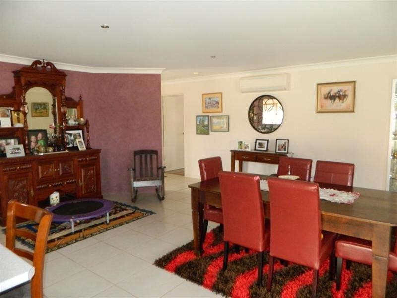 10 Poinciana Avenue, Kingaroy QLD 4610