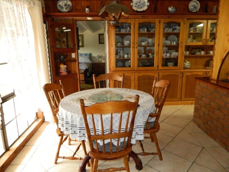 323 Mcauliffes Road, Booie QLD 4610