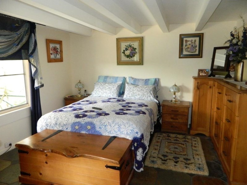 323 Mcauliffes Road, Booie QLD 4610