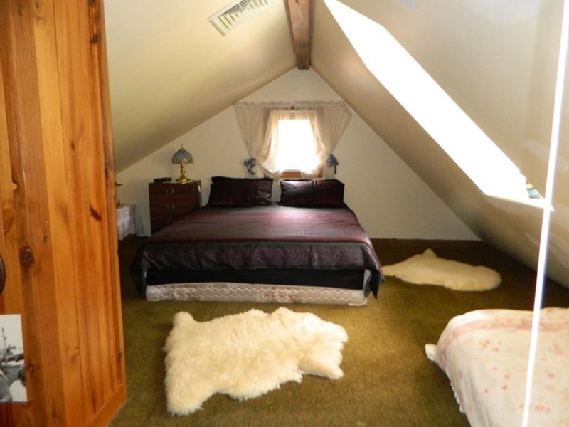 323 Mcauliffes Road, Booie QLD 4610