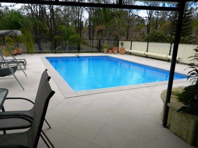 323 Mcauliffes Road, Booie QLD 4610