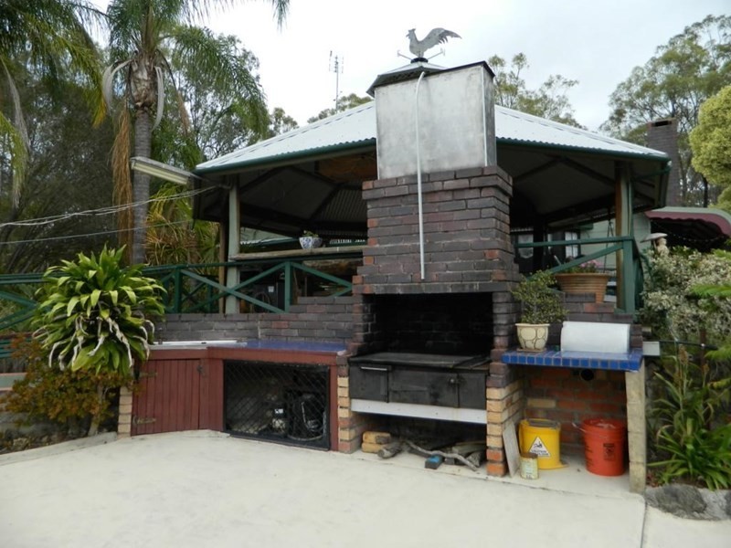 323 Mcauliffes Road, Booie QLD 4610