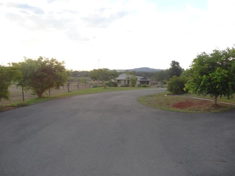 10 Panorama, Kingaroy QLD 4610