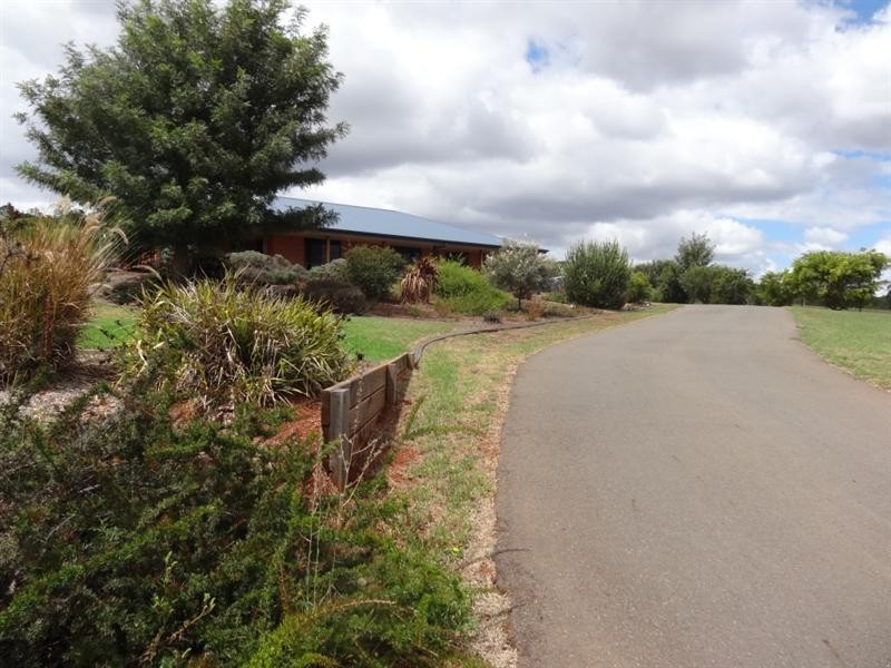 10 Panorama, Kingaroy QLD 4610