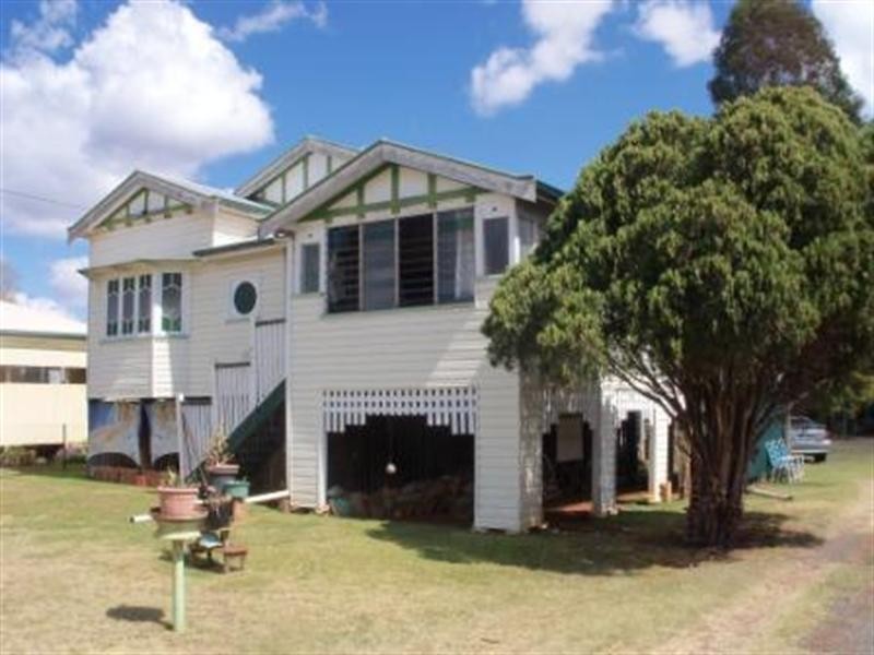 63 Kingaroy Street, Kingaroy QLD 4610