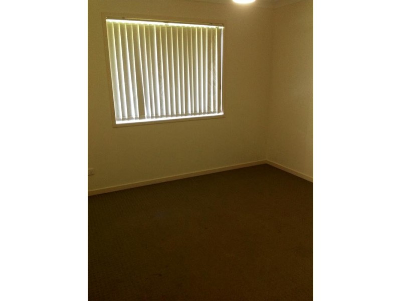 18 Clarence Street, Cooyar QLD 4402