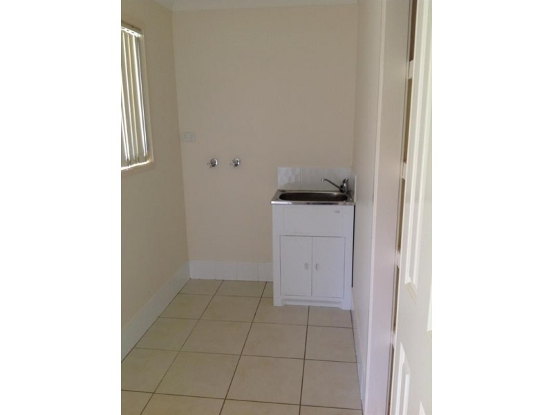 18 Clarence Street, Cooyar QLD 4402