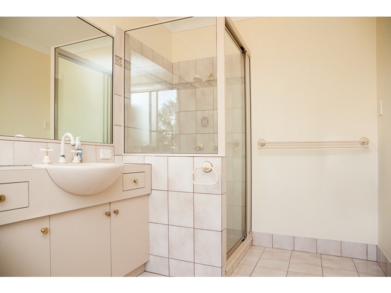 66 moore Street, Kingaroy QLD 4610