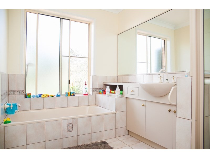 66 moore Street, Kingaroy QLD 4610