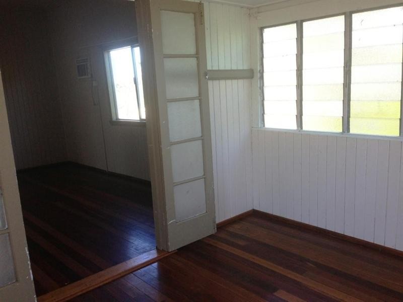 22 Gipps Street, Nanango QLD 4615