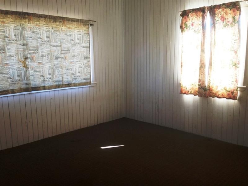 22 Gipps Street, Nanango QLD 4615