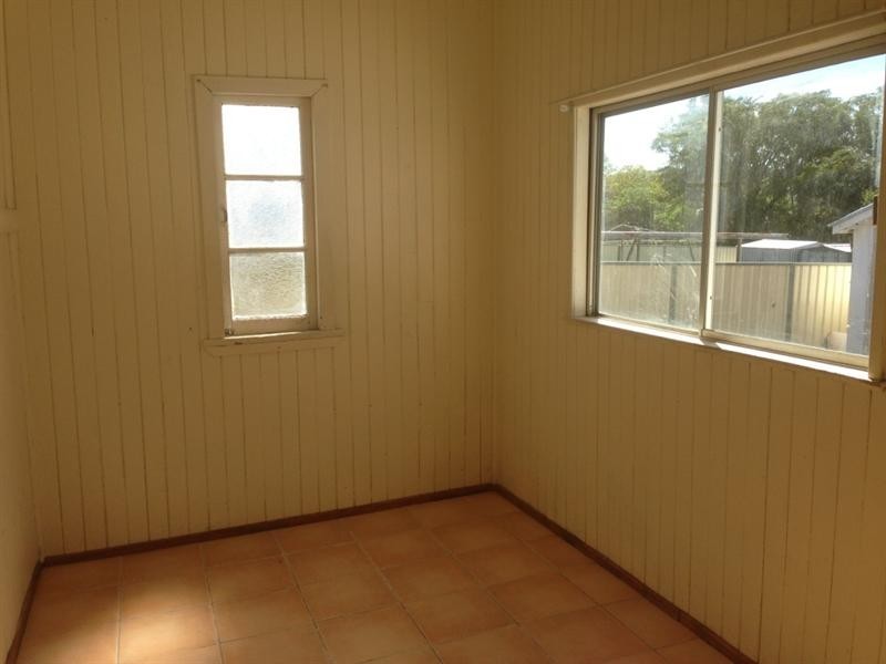 22 Gipps Street, Nanango QLD 4615