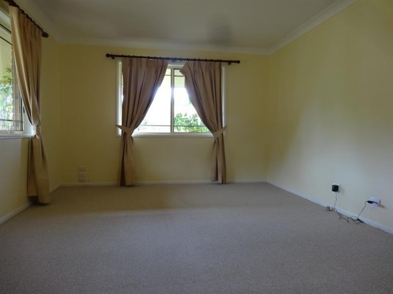 66 moore Street, Kingaroy QLD 4610