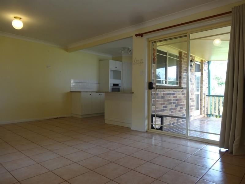 66 moore Street, Kingaroy QLD 4610