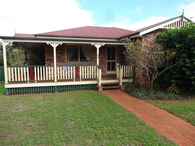 66 moore Street, Kingaroy QLD 4610