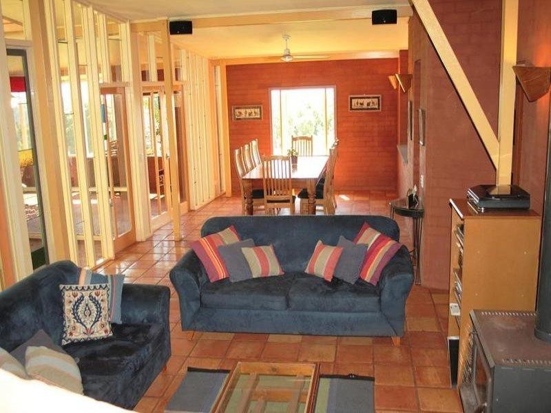 18 Millers Road, Kingaroy QLD 4610