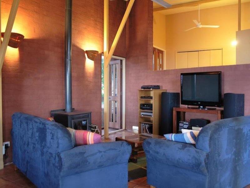 18 Millers Road, Kingaroy QLD 4610