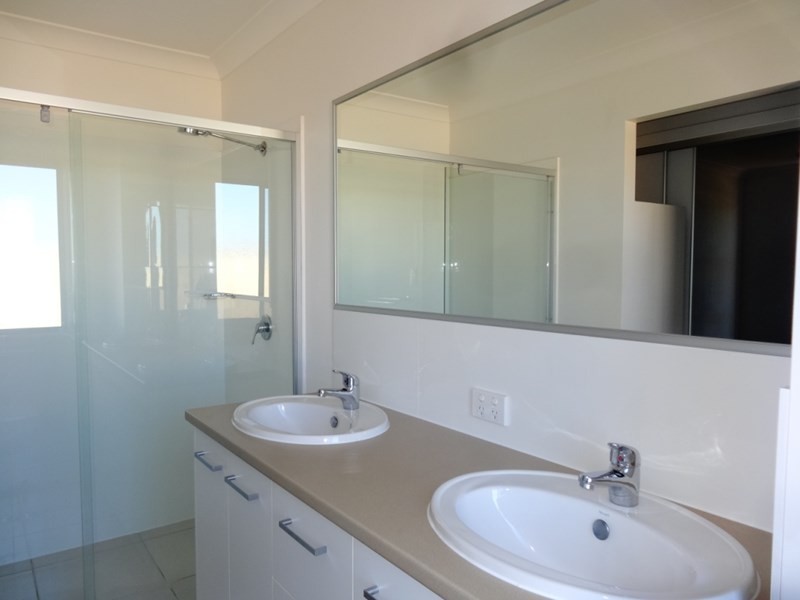 10 Cassuarina, Kingaroy QLD 4610