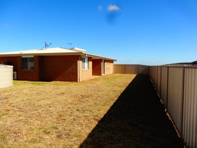 10 Cassuarina, Kingaroy QLD 4610
