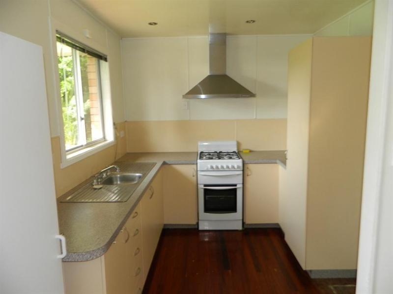 76 walter Road, Kingaroy QLD 4610